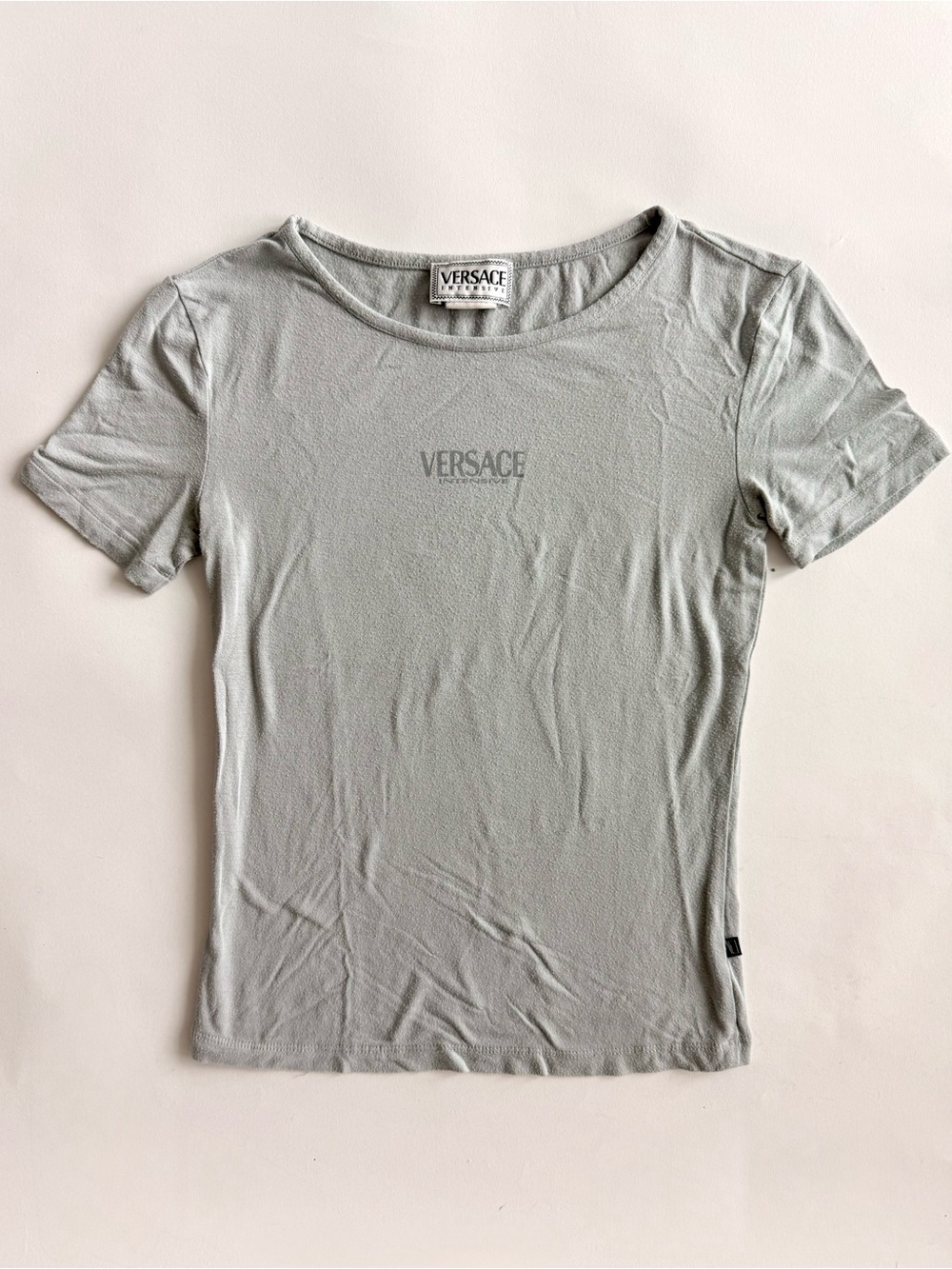 Vintage Versace Women’s Gray Logo Fitted Baby Tee Y2K